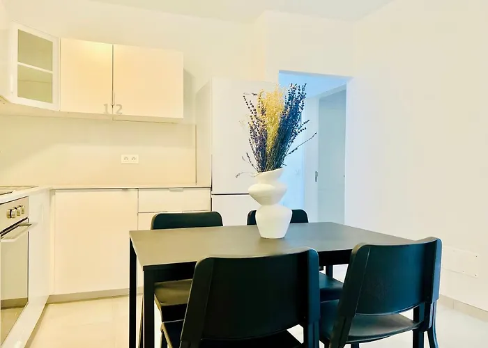 Canaryislandshost L Playa Blanca (Lanzarote)