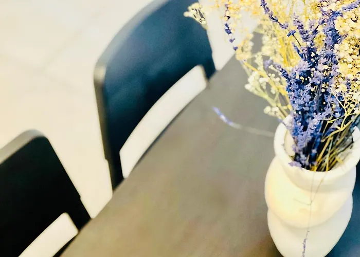 Canaryislandshost L *