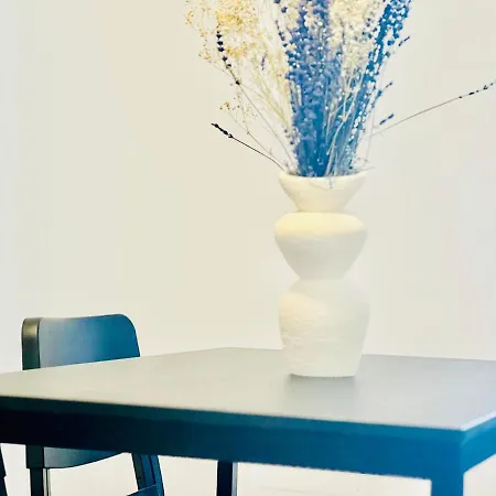 Canaryislandshost L * Playa Blanca