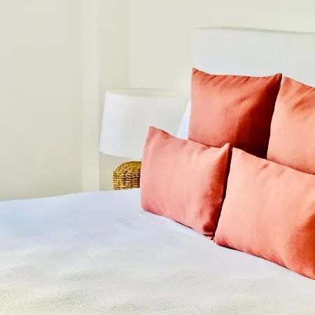 Canaryislandshost L * Playa Blanca