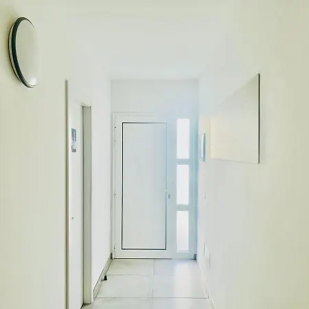 Canaryislandshost L Playa Blanca